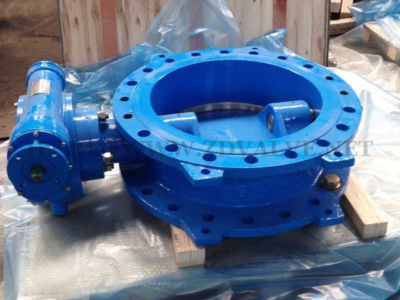 Rubber seated butterfly valve